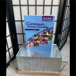 The Continuum of Literacy Learning.  Guy Pinnell & Irene Fountas
